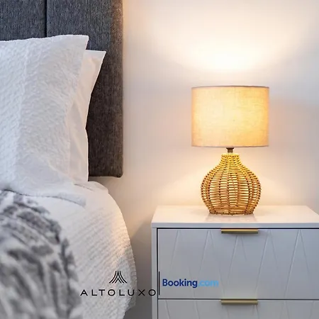 Orchid 2 Luxury 3br House By Altoluxo Short Lets & Serviced With Free Wifi & Parking