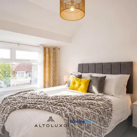 Orchid 2 Luxury 3br House By Altoluxo Short Lets & Serviced With Free Wifi & Parking Apartment *
