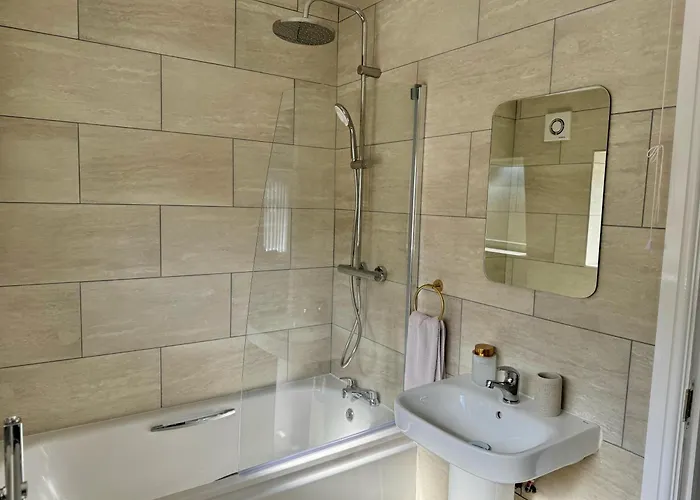 Lägenhet Orchid 2 Luxury 3br House By Altoluxo Short Lets & Serviced With Free Wifi & Parking *